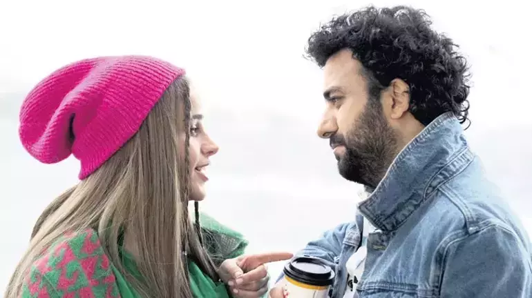 Hasan Can Kaya’nın “Çok Aşk Filmi” Netflix’de Hasan Can Kaya’nın “Çok Aşk Filmi” Netflix’de